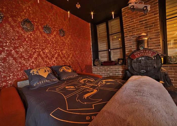 Chez Le Petit Potter Escape Game Et Piece Secrete En Option アパート